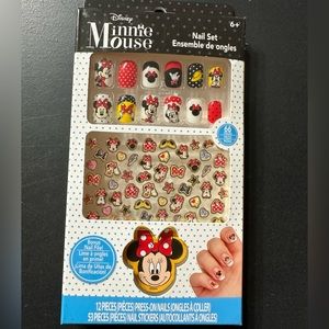 Minnie Mouse press on nails